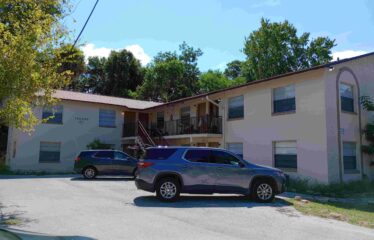 Twin Oaks Apartments