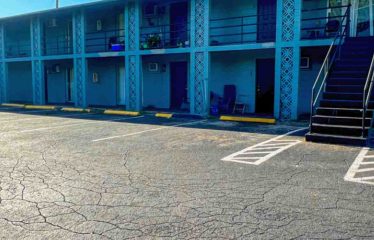 Pineridge Apartments